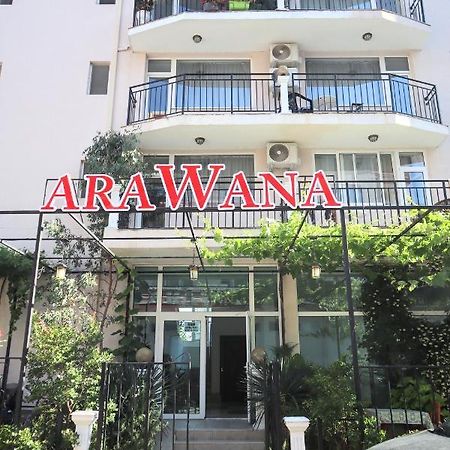 Къща За Гости "Arawana" ซันนีบีช ภายนอก รูปภาพ